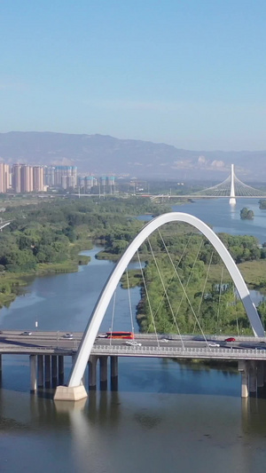 太原城市交通汾河上的大桥北中环桥33秒视频