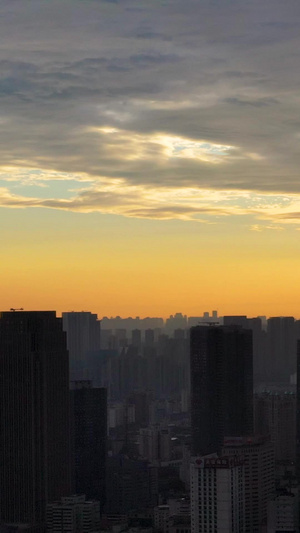成都市宣传片素材清晨日出光辉绝美奇观航拍城市日出121秒视频