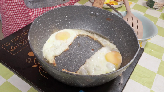 荷包蛋煎鸡蛋视频