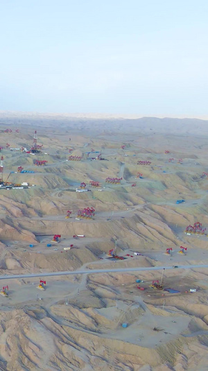 中国石油青海油田大景航拍视频65秒视频