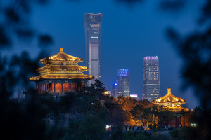 北京古与现建筑白转夜8K延时30秒视频