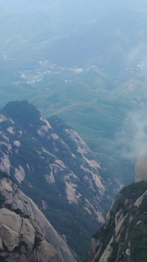 天柱山山峰及云海航拍视频自然风光47秒视频