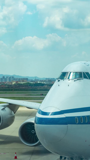 白云机场波音747飞机延时实拍视频19秒视频