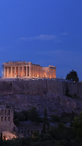 欧洲希腊首都雅典著名古建筑雅典卫城夜景延时视频市中心视频