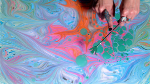 紫和蓝漆美丽的抽象模式57秒视频