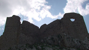 古老的城堡和云13秒视频