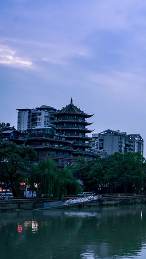 成都地标网红打卡景点九眼桥安顺廊桥日转夜延时成都旅游13秒视频