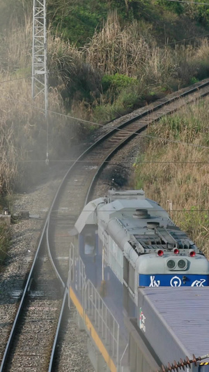 实拍运输列车素材实拍素材15秒视频