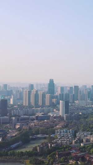 航拍风光城市武汉东湖5A级风景区湖景自然风景素材武汉城市39秒视频