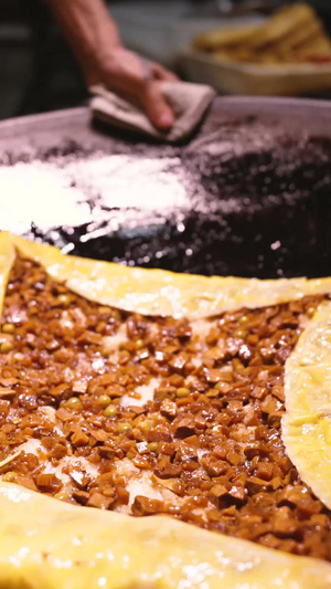 素材慢镜头升格拍摄湖北特色小吃早餐豆皮制作过程慢动作60秒视频
