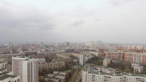莫斯科国立大学和莫斯科市的一个学区的航拍12秒视频