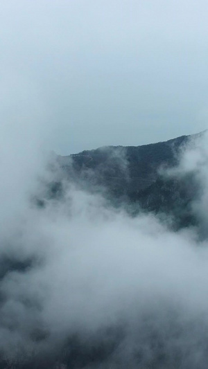 山区云海航拍47秒视频