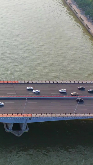 广州华南大桥城市大桥交通车流航拍物流运输48秒视频