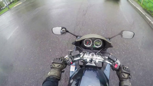 延时在城市的路上搭乘摩托车12秒视频