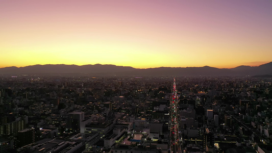 在日本京都市有天线观测的京都建筑日落视频