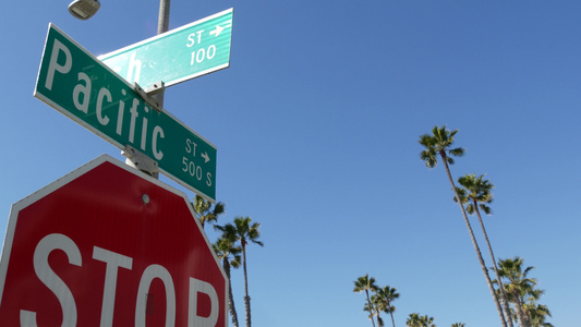 美国加利福尼亚州公路的旅游目的地的十字路口视频
