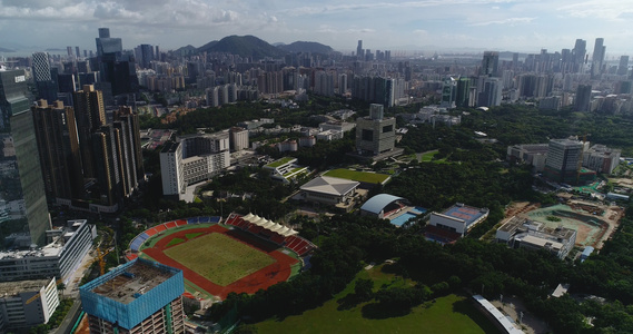 4K高清航拍深圳大学体育馆大型操场视频