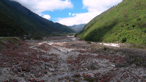 5A四川海螺沟景区红石滩景观区航拍视频40秒视频