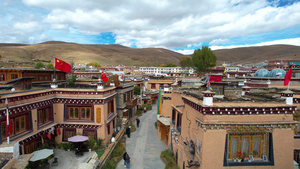 4A景区千户藏寨旅游景区建筑街景航拍视频45秒视频