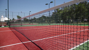 网球场的网球网8秒视频
