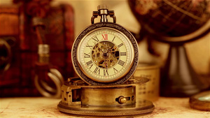 旧的古代古董钟表6秒视频