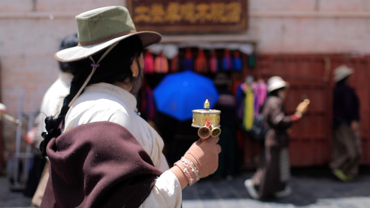 拉萨八廓街藏民转经合集1080p视频