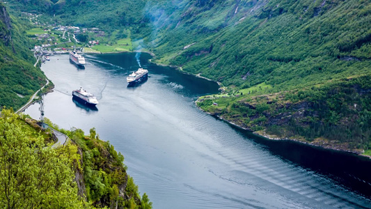 挪威湖水轮船景色视频