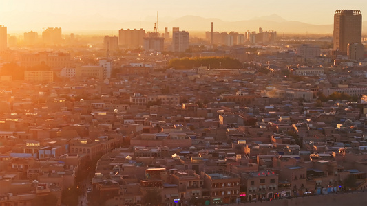 4K夕阳下的新疆喀什古城视频