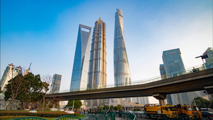 8k上海地标三件套环球金融中心下班人流延时摄影20秒视频