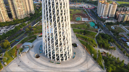 4k高清航拍广州城市地标建筑广州塔小蛮腰近距离视频