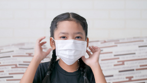 戴口罩的亚洲小女孩10秒视频