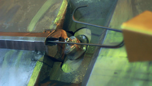 工业自动钢铁丝弯曲机滚动9秒视频