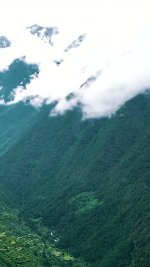 藏区山寨延时自然美景20秒视频