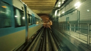 地铁隧道14秒视频