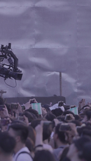音乐节上摇臂摄影机直播演出表演现场人流气氛素材【请勿商用】音乐节素材55秒视频