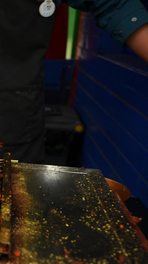 新疆地方特色餐饮美食小吃烤羊肉串制作过程素材美食素材61秒视频