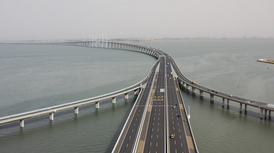 城市交通青岛跨海大桥航拍4K视频视频