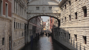 从威尼斯的桥看14秒视频