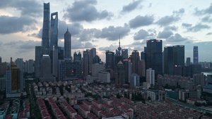 上海陆家嘴台风季风云变幻64秒视频