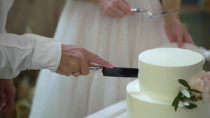 婚礼蛋糕传统的庆祝晚宴甜点10秒视频