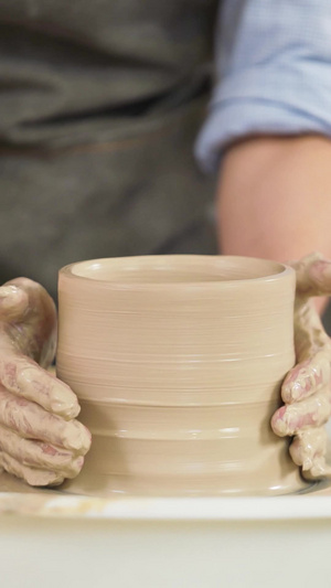 手工做陶器特写陶器DIY店14秒视频