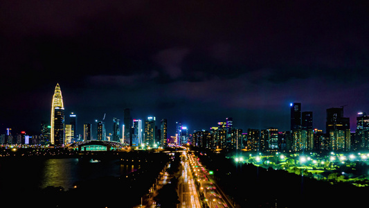 4K航拍深圳南山区城市天际线移动延时摄影视频