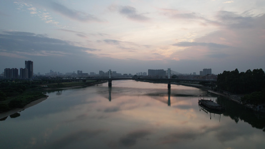 晚霞下的河流航拍视频