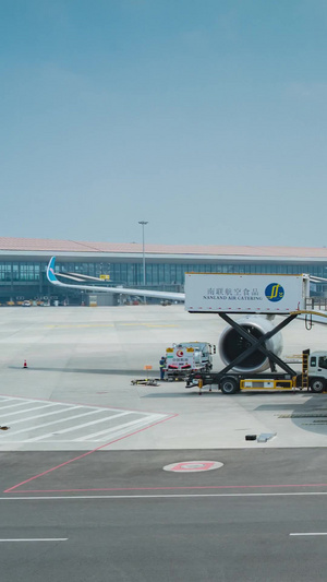 北京大兴国际机场机务繁忙延时实拍大兴机场16秒视频