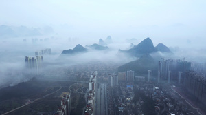 桂林市城区罕见天气云雾4k航拍视频56秒视频