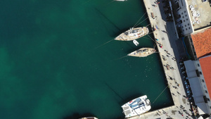 空中无人机观看视频的标志性和风景如画的威尼斯老港口30秒视频