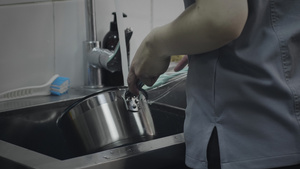 厨师洗碗12秒视频