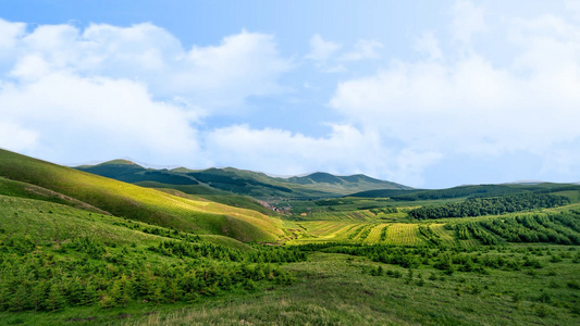 唯美绿色山川白云背景视频视频