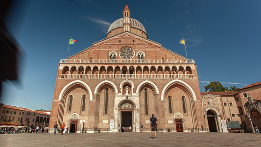 在意大利的帕图阿岛圣蚂蚁大教堂视频