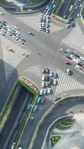 湖南长沙五一大道与芙蓉中路立交桥竖屏航拍视频